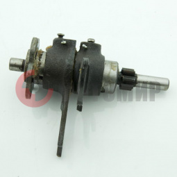 Вал Муравей червячный с вилочками в сборе Вал Муравей червячный с вилочками в сборе